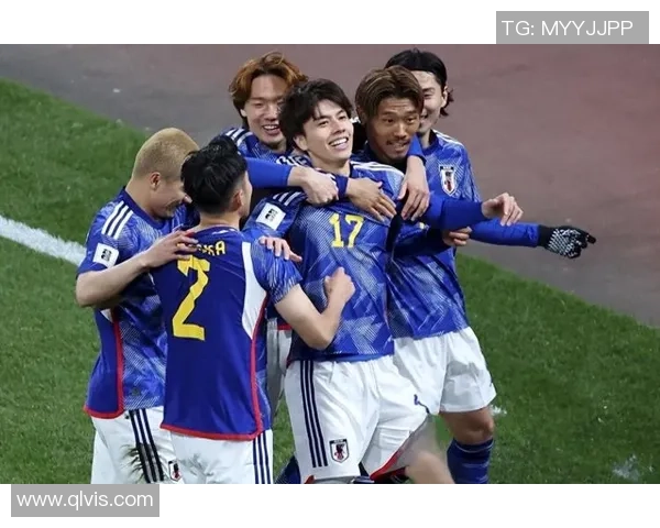 国足与朝鲜上半场激战回顾球员表现与战术分析全景呈现