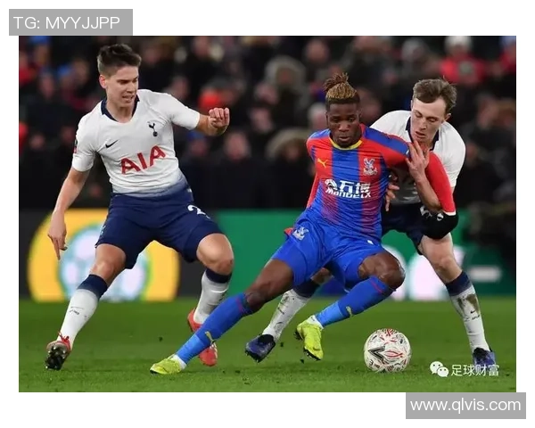 蔚蓝现代与北京国安的激烈对决展现足球魅力与团队精神的巅峰较量 蔚蓝现代与北京国安的激烈对决展现足球魅力与团队精神的巅峰较量