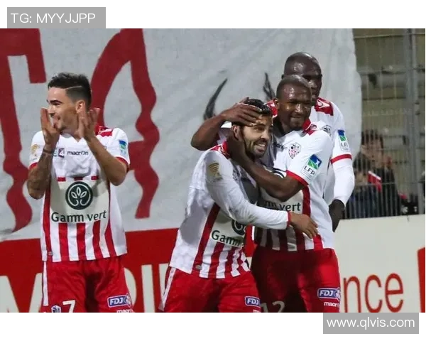 阿雅克肖主场迎战奥尔良争夺联赛关键三分的精彩对决 阿雅克肖主场迎战奥尔良争夺联赛关键三分的精彩对决