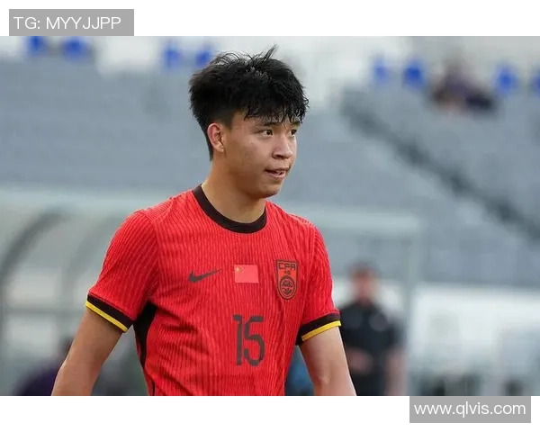 中国U22青年队迎战印尼队全力争胜展现青春风采 中国U22青年队迎战印尼队全力争胜展现青春风采