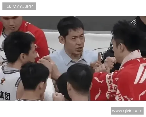 张庆鹏：从篮球场上的传奇到人生舞台的多重角色探寻