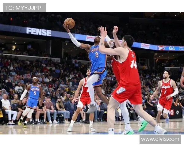 2018年11月9日火箭队与雷霆队激战正酣精彩瞬间回顾与赛后分析 2018年11月9日火箭队与雷霆队激战正酣精彩瞬间回顾与赛后分析