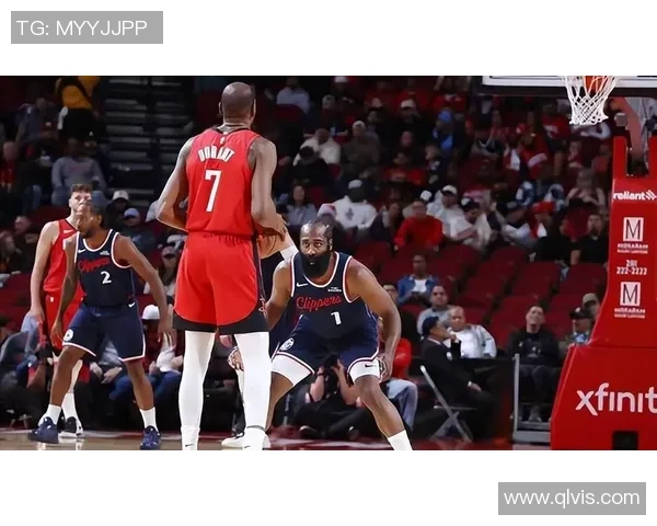 保罗快船时期季后赛对决火箭的精彩瞬间与战术分析