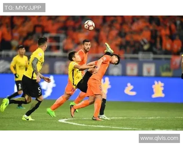 恒大与鲁能激战广东体育场球迷期待精彩对决与激情时刻