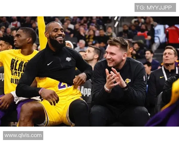 快船与湖人激战正酣1920赛季精彩对决回顾与分析 快船与湖人激战正酣1920赛季精彩对决回顾与分析