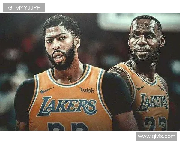 马库斯斯马特的篮球之路与成长历程解析